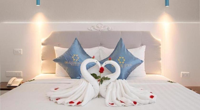 Grand Sea View