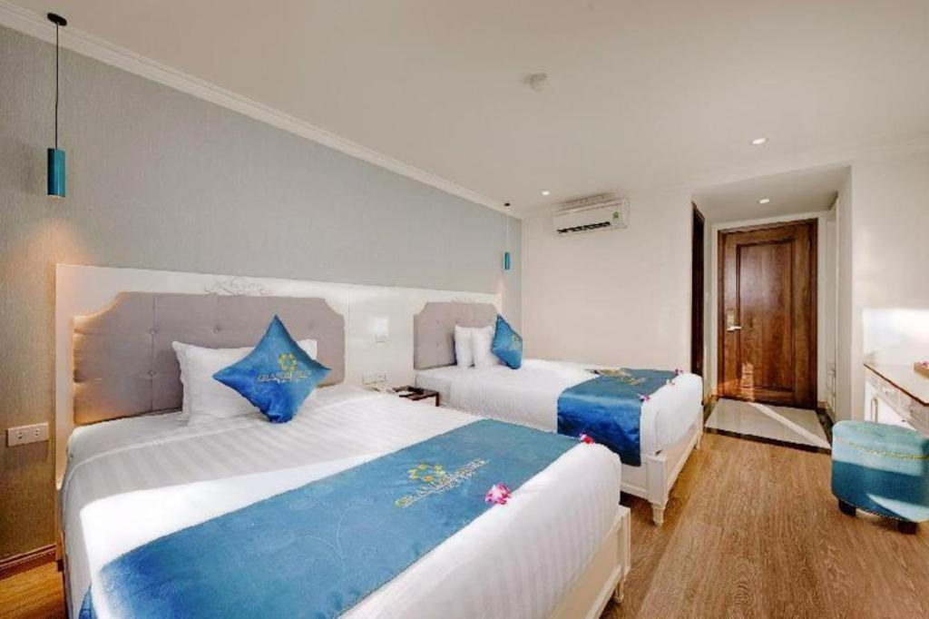 Grand Sea View Hotel 2*