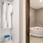 Grand Sea View Hotel